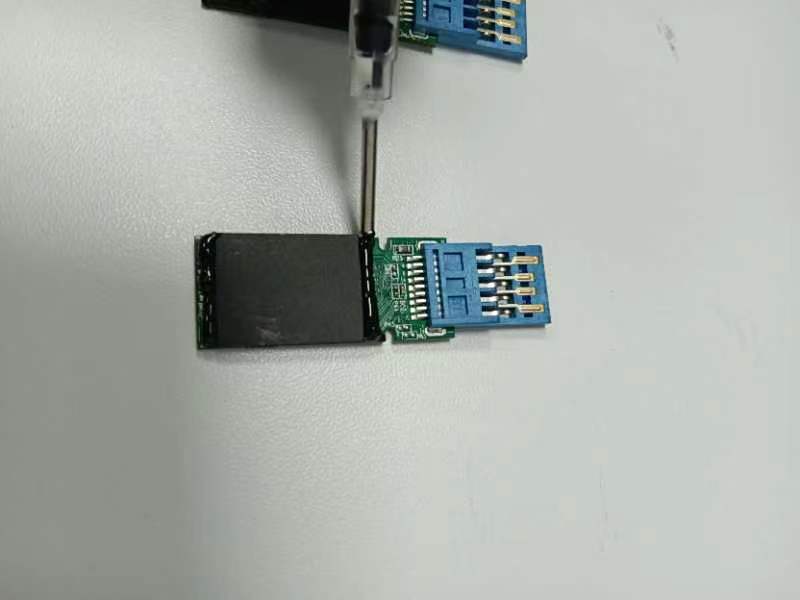 消費(fèi)級(jí)電子數(shù)碼類存儲(chǔ)器BGA封裝芯片點(diǎn)膠加固用底部填充膠由漢思新材料提供